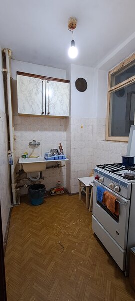 Drumul Taberei, Raul Doamnei, 2 camere, etaj 2 din 10, comision 0%!